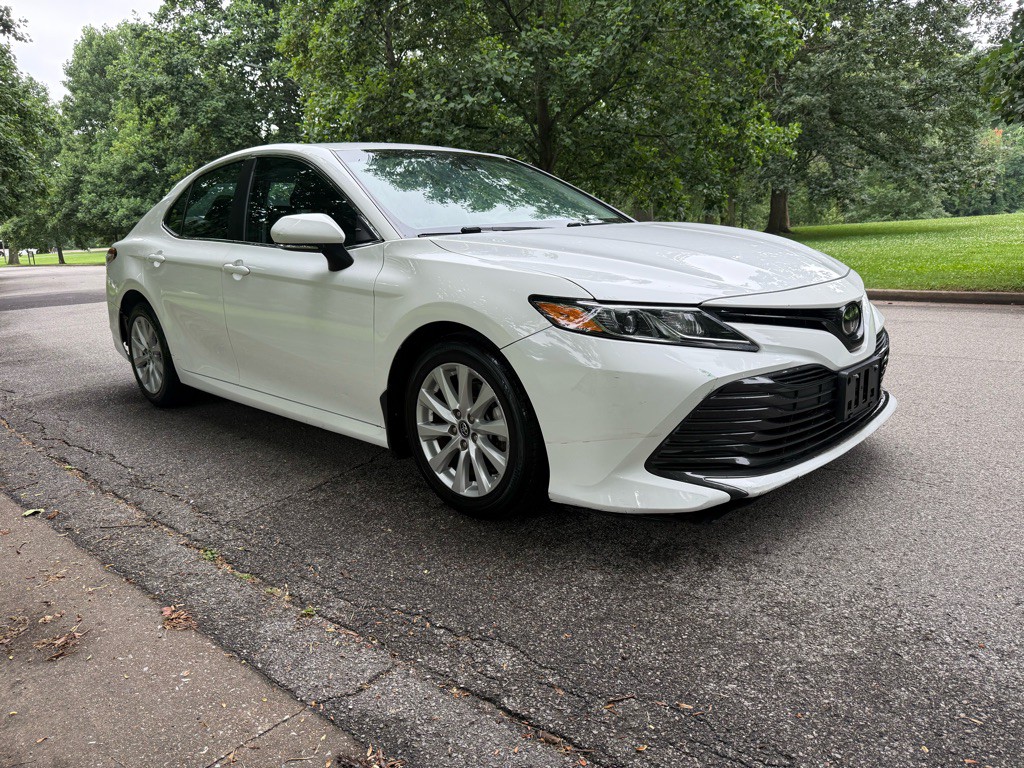 2018 Toyota Camry Image 4