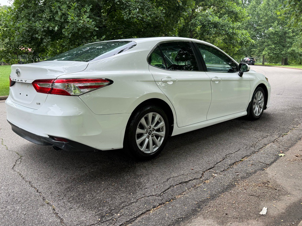 2018 Toyota Camry Image 7