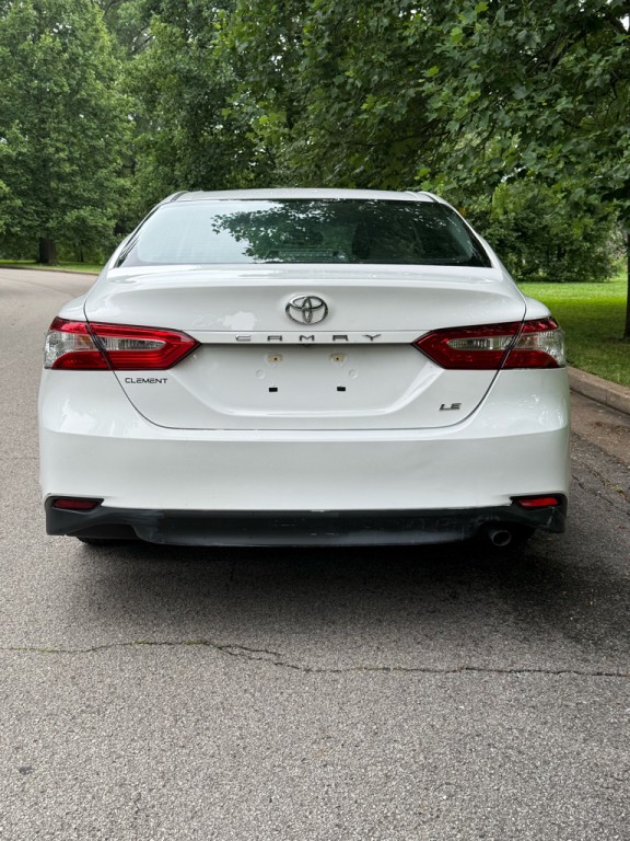 2018 Toyota Camry Image 8