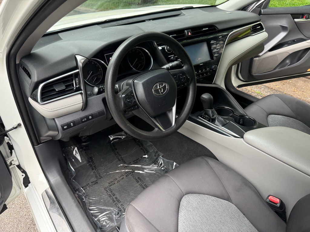 2018 Toyota Camry Image 13