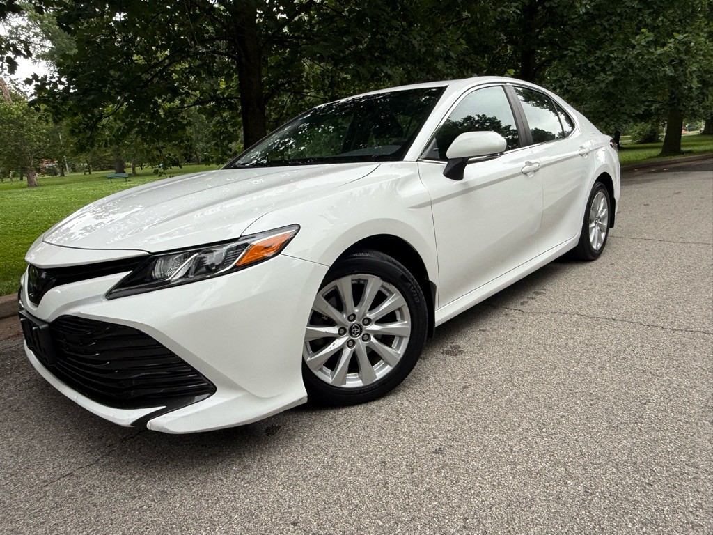 2018 Toyota Camry Image 24