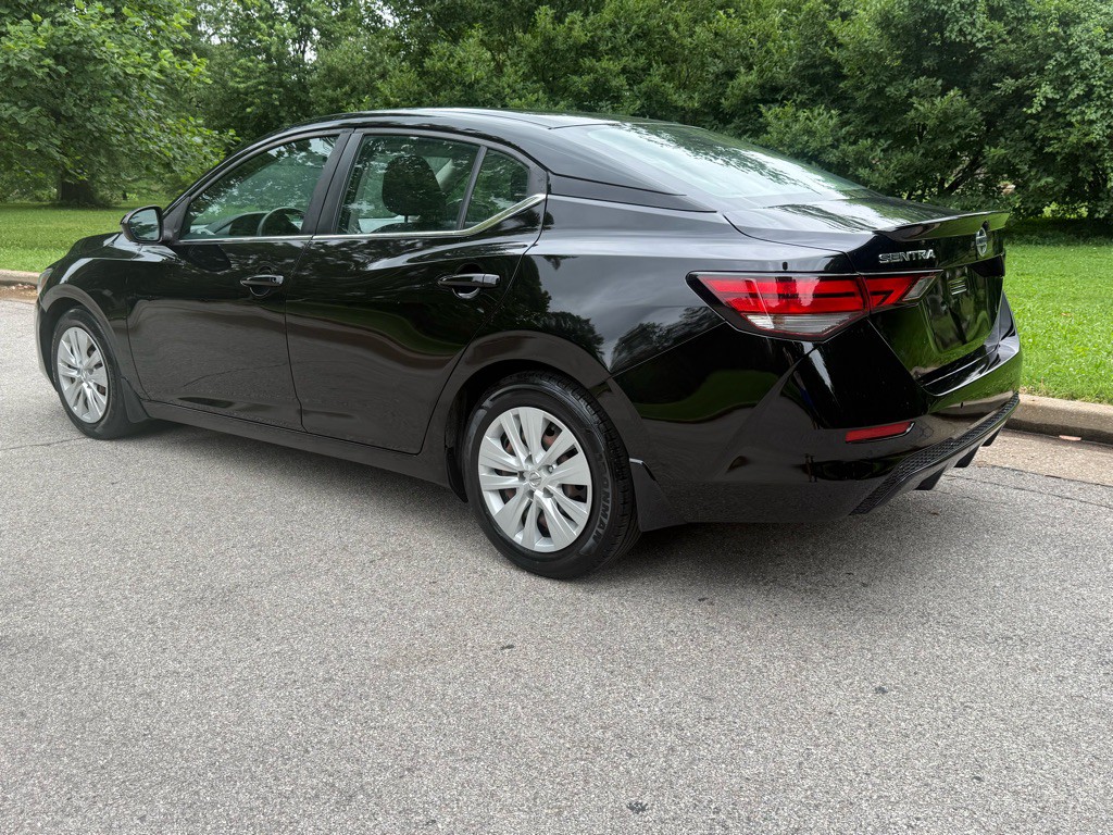 2021 Nissan Sentra Image 9