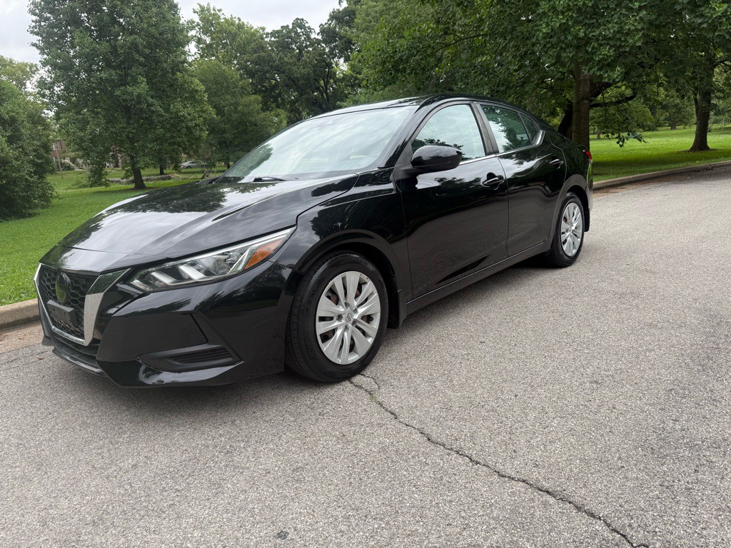 2021 Nissan Sentra Image 1