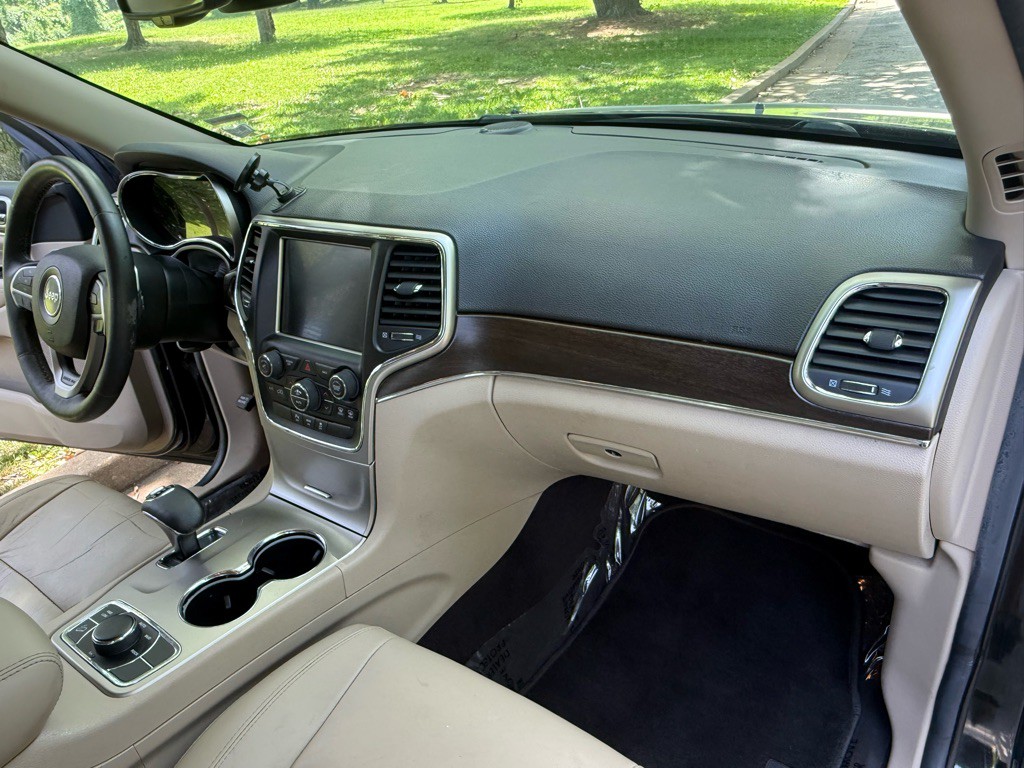 2014 Jeep Grand Cherokee Image 12