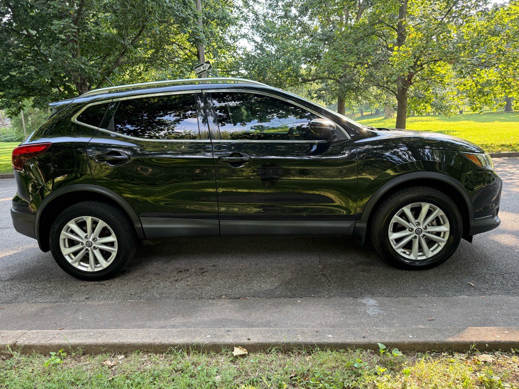 2019 Nissan Rogue Image 6