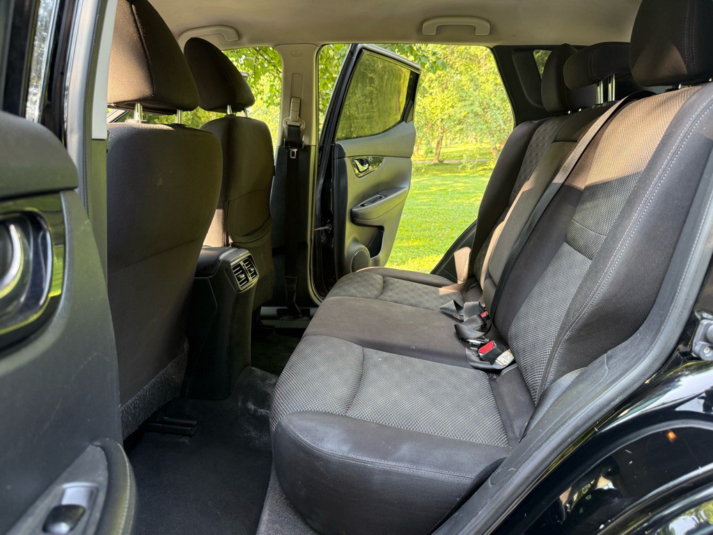 2019 Nissan Rogue Image 19