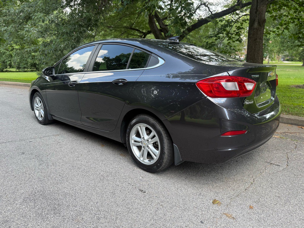 2017 Chevrolet Cruze Image 9