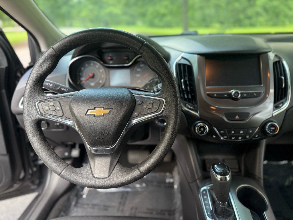 2017 Chevrolet Cruze Image 17