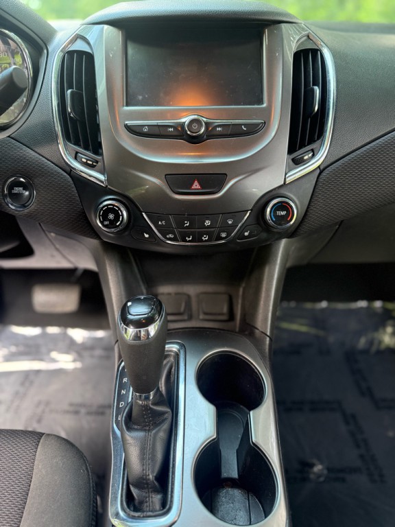 2017 Chevrolet Cruze Image 14