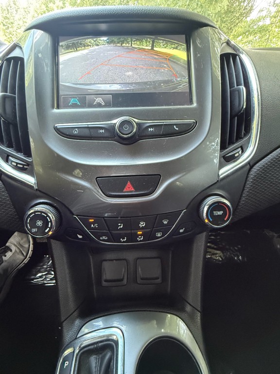 2017 Chevrolet Cruze Image 18