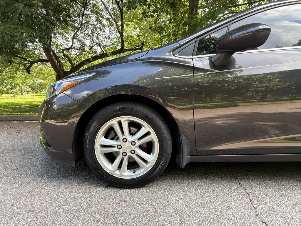 2017 Chevrolet Cruze Image 24