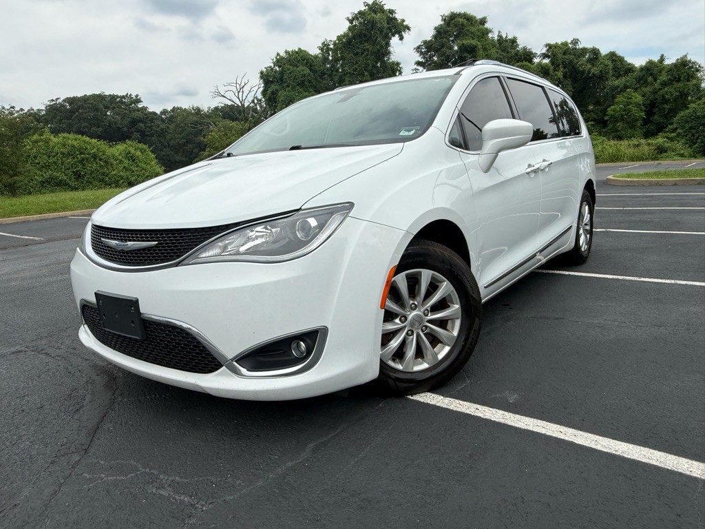 2018 Chrysler Pacifica Image 29