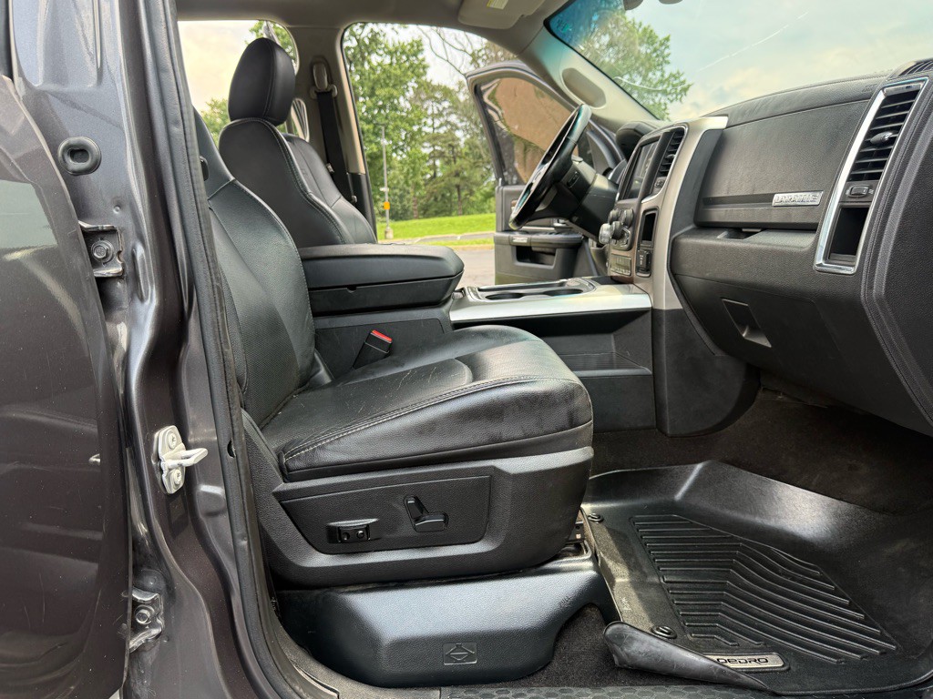 2017 RAM 1500 Image 12