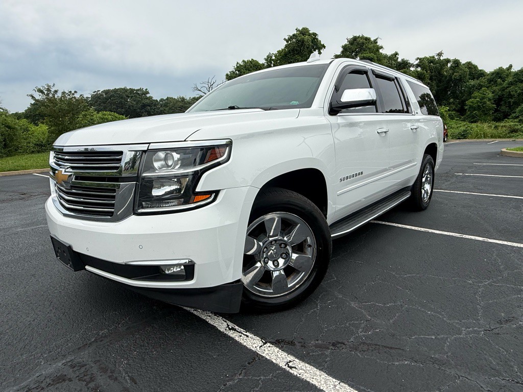 2015 Chevrolet Suburban Image 29