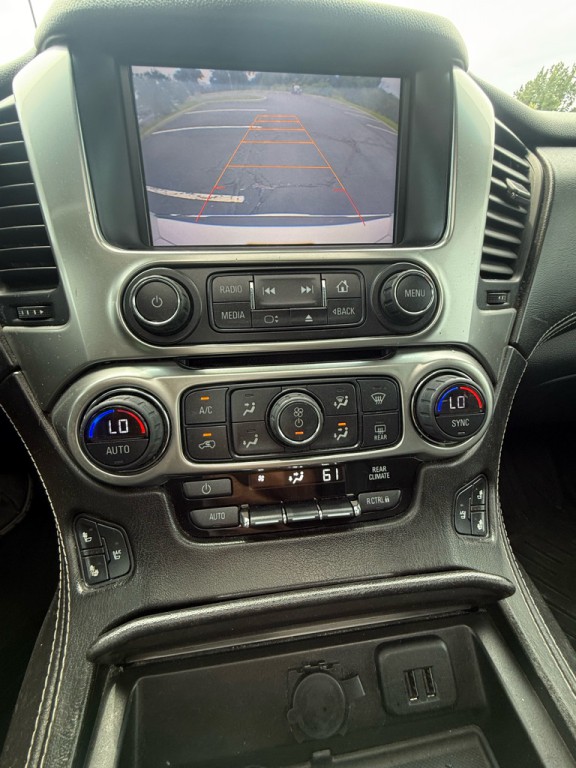 2015 Chevrolet Suburban Image 18
