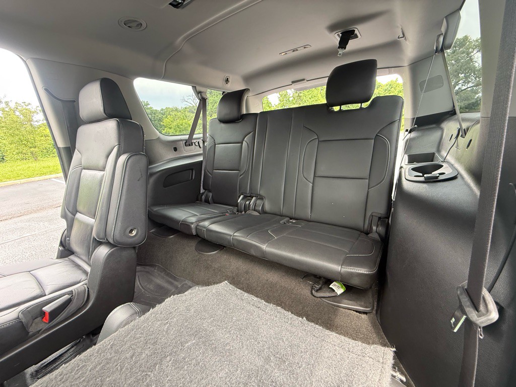 2015 Chevrolet Suburban Image 24
