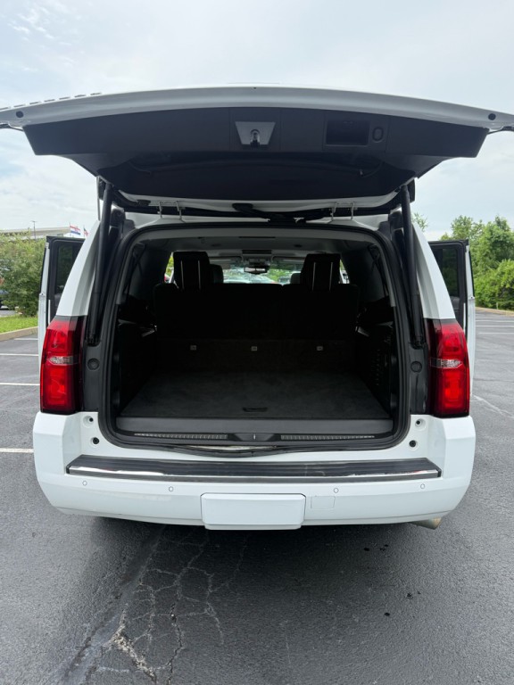2015 Chevrolet Suburban Image 27