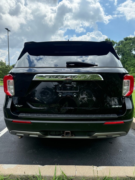 2022 Ford Explorer Image 8