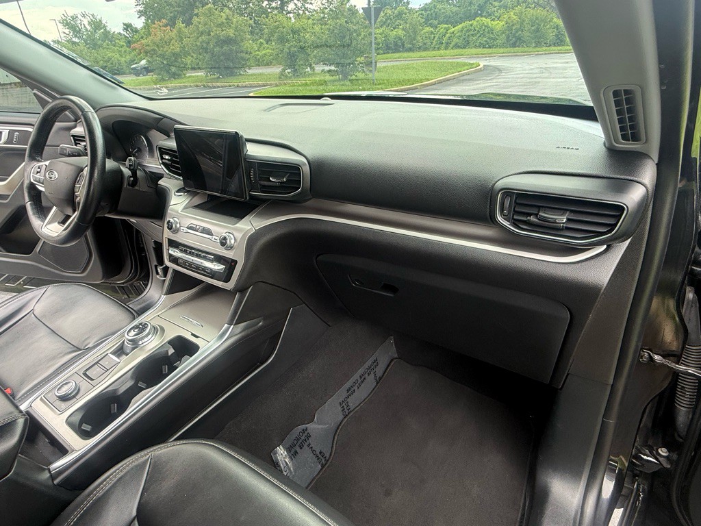 2022 Ford Explorer Image 15