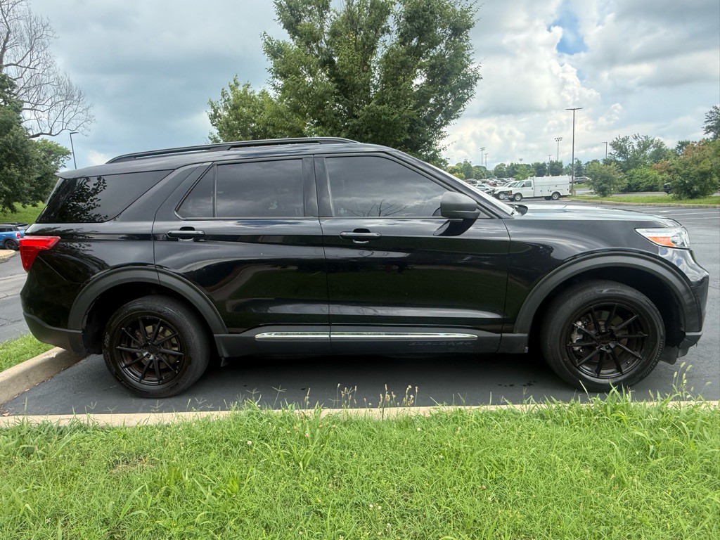 2022 Ford Explorer Image 3