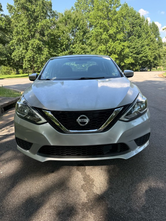 2019 Nissan Sentra Image 2
