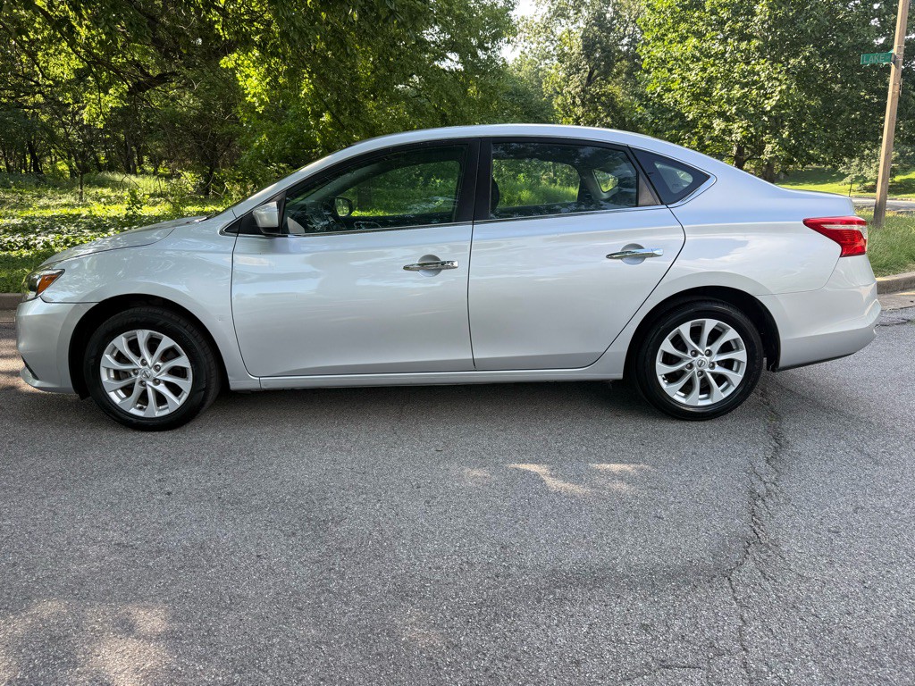 2019 Nissan Sentra Image 3