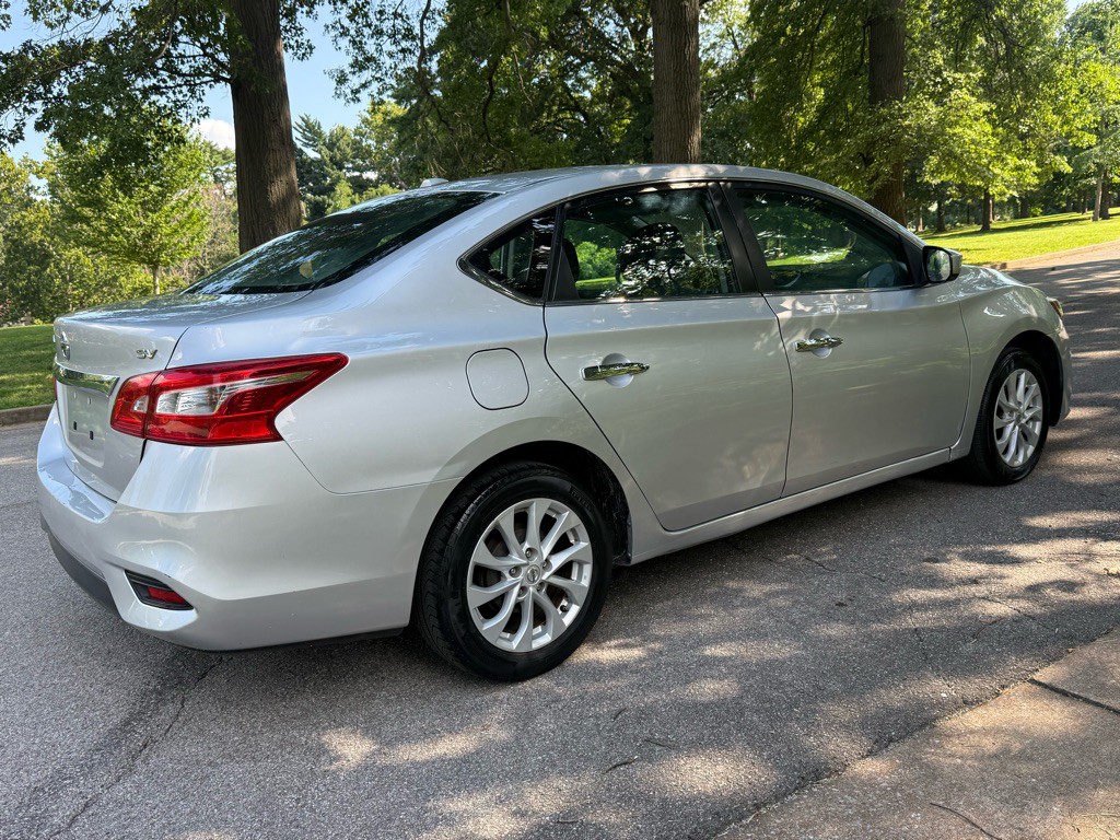 2019 Nissan Sentra Image 9