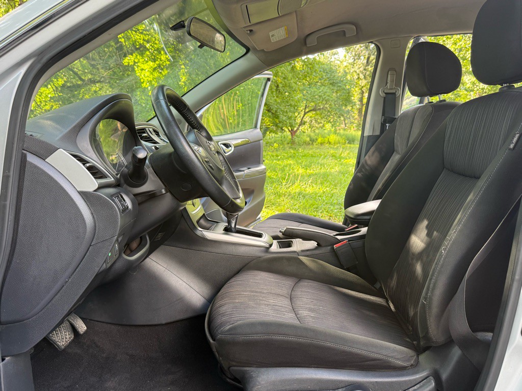 2019 Nissan Sentra Image 10