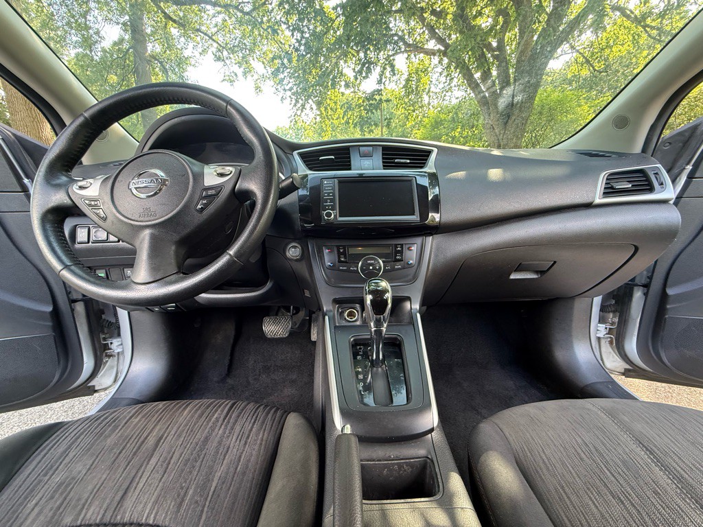 2019 Nissan Sentra Image 11