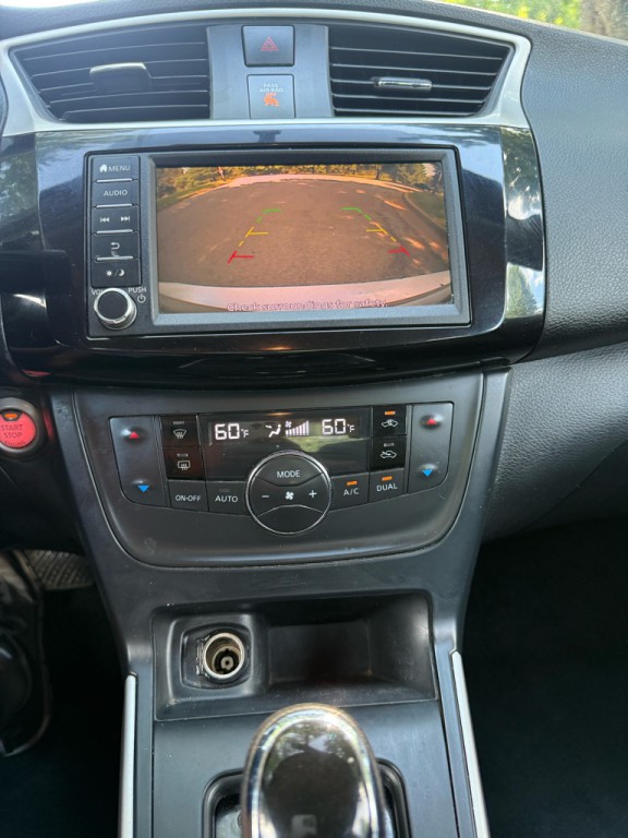 2019 Nissan Sentra Image 19