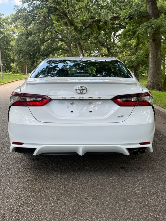 2022 Toyota Camry Image 8