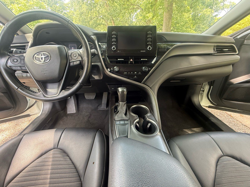 2022 Toyota Camry Image 11