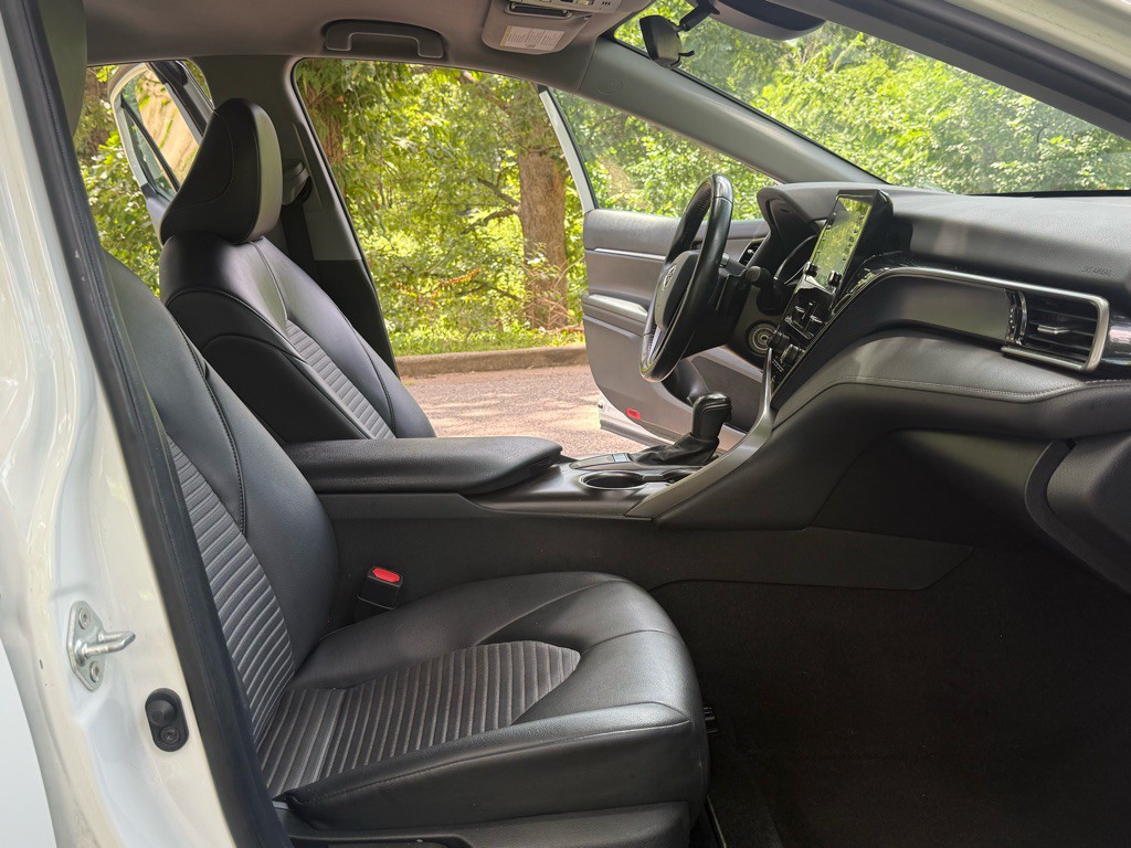 2022 Toyota Camry Image 12