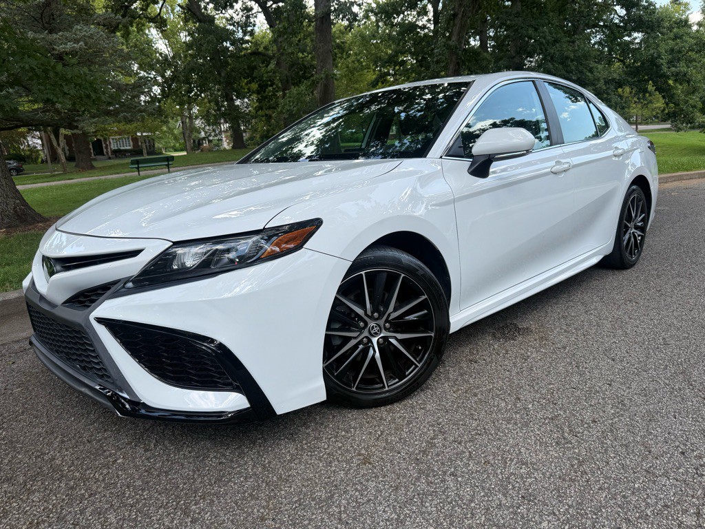 2022 Toyota Camry Image 23