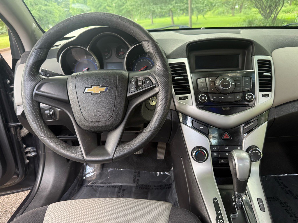 2016 Chevrolet Cruze Image 16