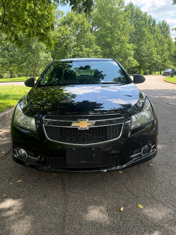 2016 Chevrolet Cruze Image 2