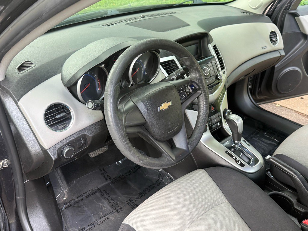 2016 Chevrolet Cruze Image 13
