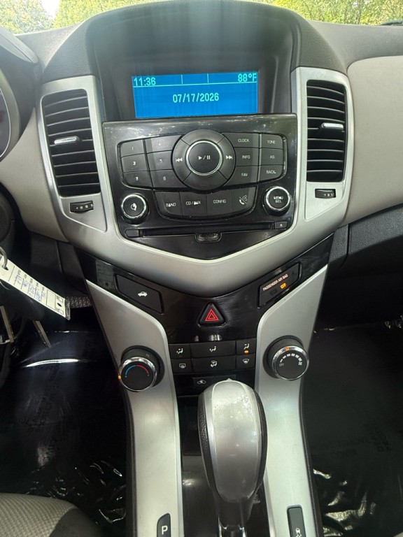 2016 Chevrolet Cruze Image 18