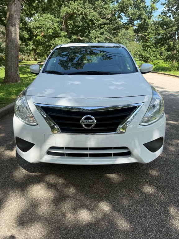 2019 Nissan Versa Image 5