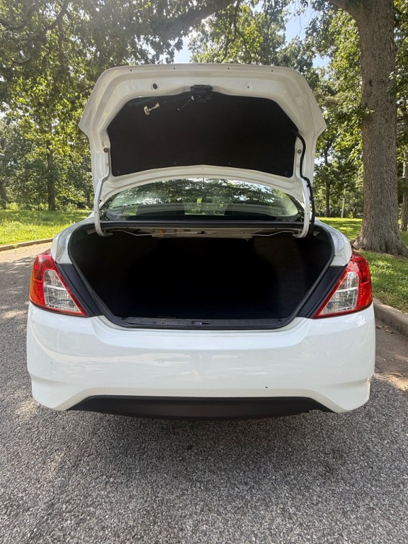 2019 Nissan Versa Image 23