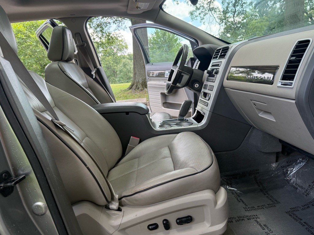 2008 Lincoln MKX Image 12