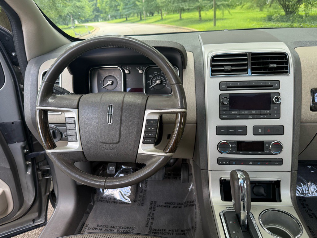 2008 Lincoln MKX Image 16