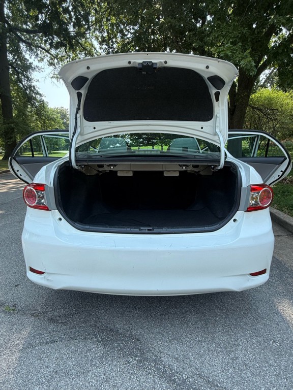 2013 Toyota Corolla Image 22