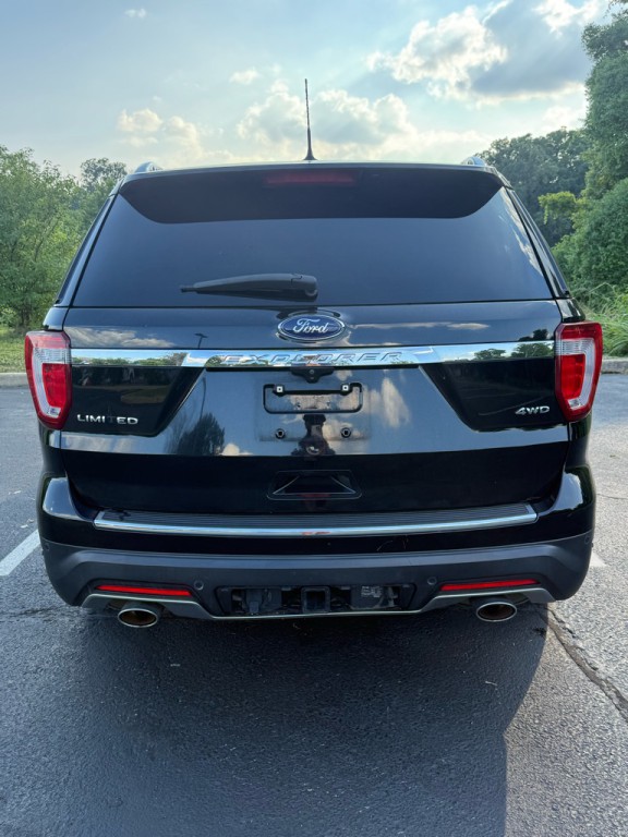 2018 Ford Explorer Image 8