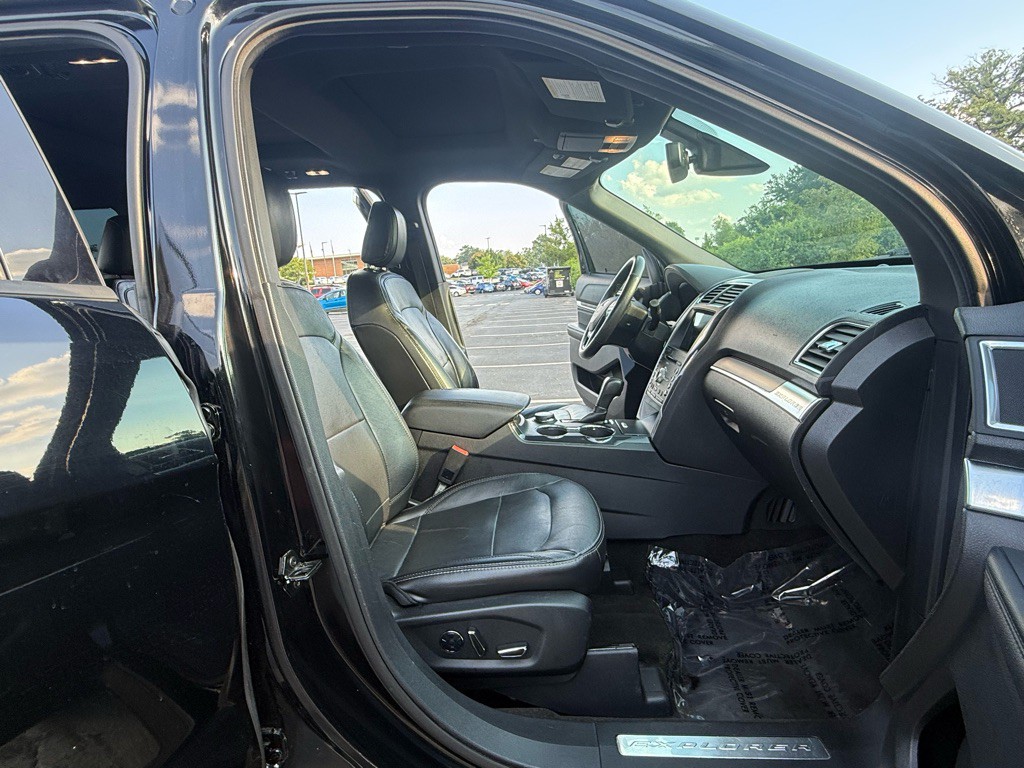 2018 Ford Explorer Image 12