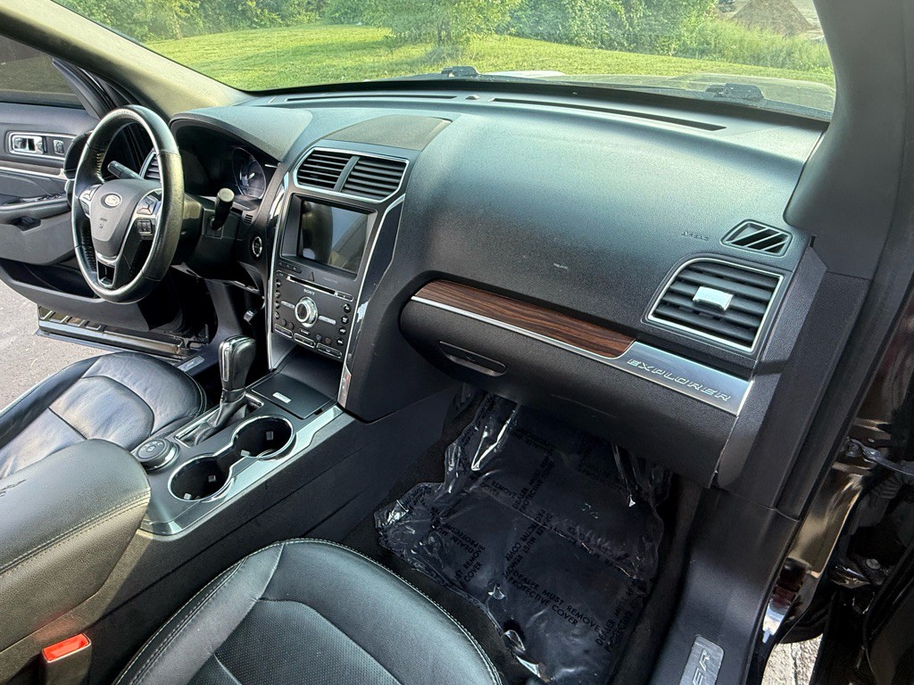 2018 Ford Explorer Image 15