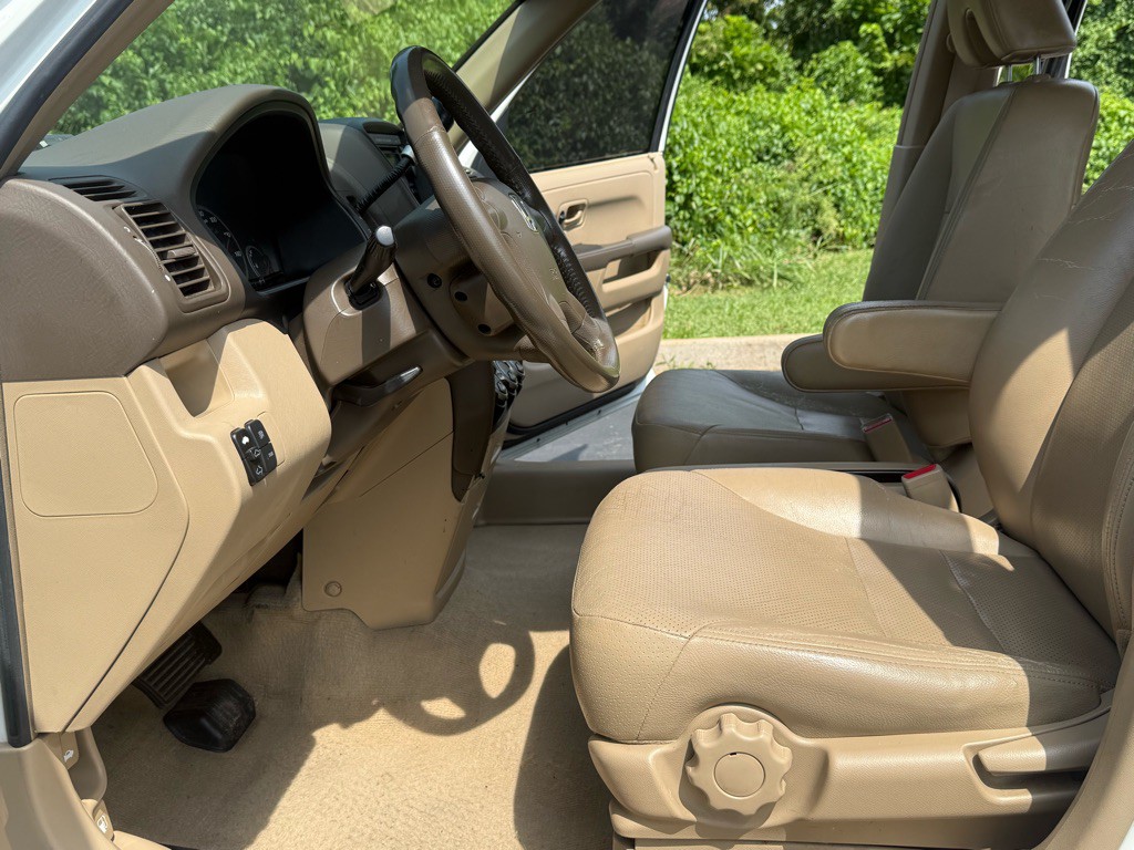 2005 Honda CR-V Image 10