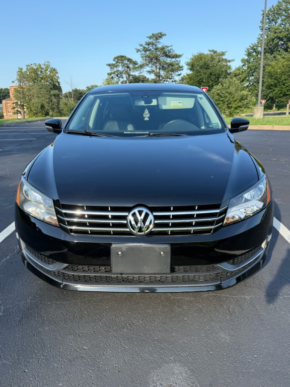 2015 Volkswagen Passat Image 2