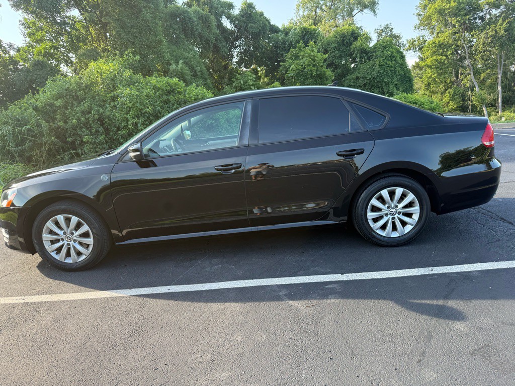 2015 Volkswagen Passat Image 3