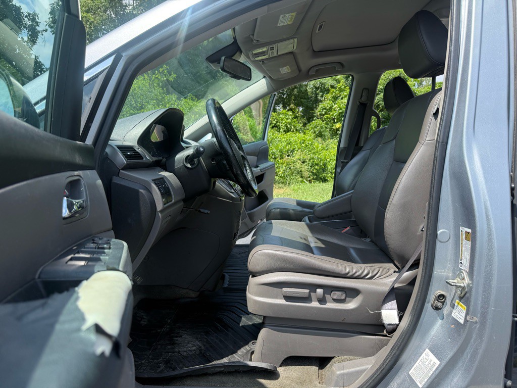 2016 Honda Odyssey Image 10